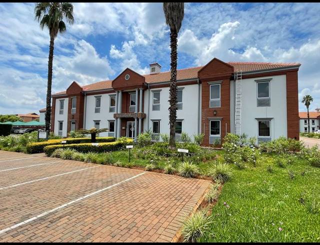 BUSINESS PROPERTY TO RENT IN DIE HOEWES